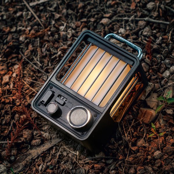 VILLA LANTERN - Vintage LED Rechargeable Camp Lantern - Image 4