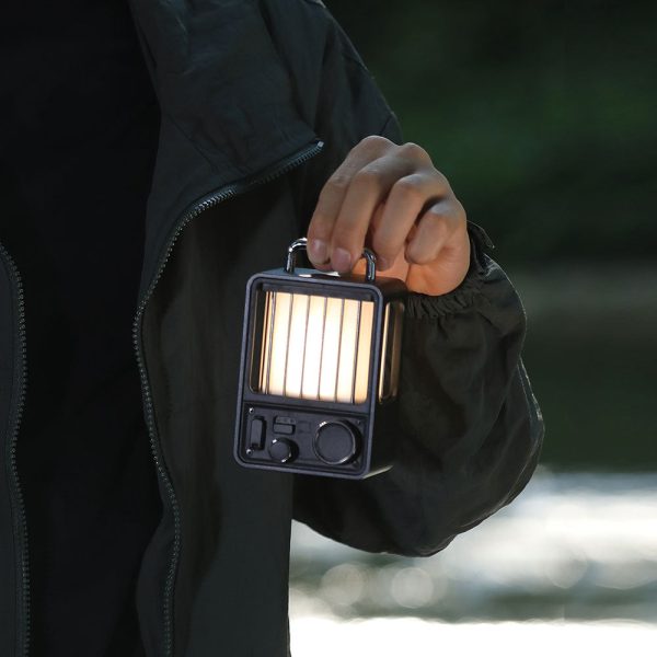 VILLA LANTERN - Vintage LED Rechargeable Camp Lantern - Image 6